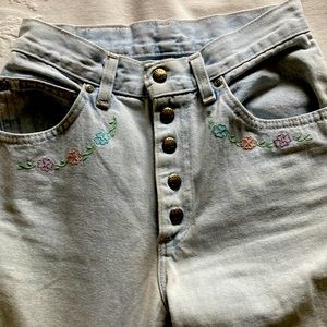 Vintage high waisted, light denim cropped jeans